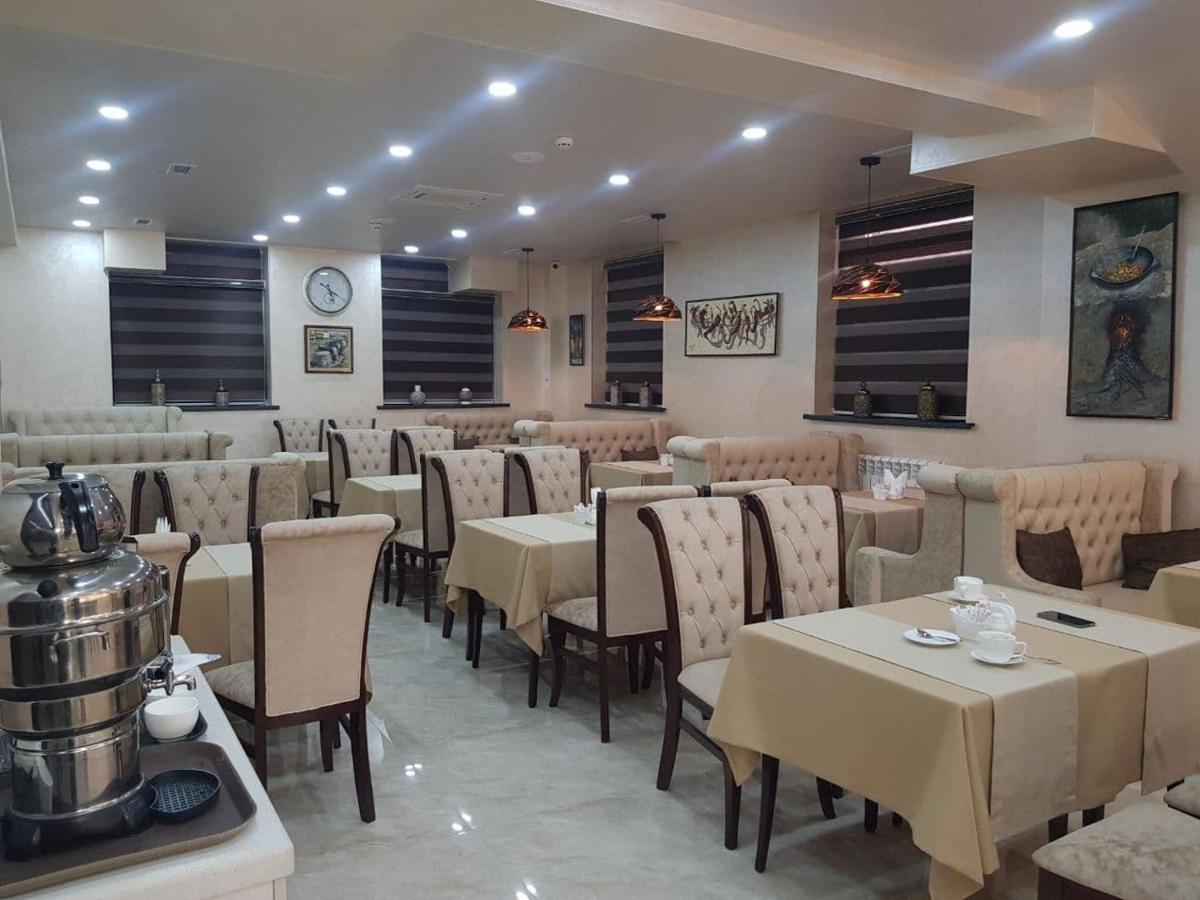 Art Deluxe Hotel Tashkent Ngoại thất bức ảnh
